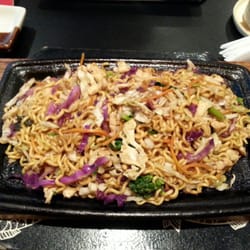 Origami - Yakisoba com frango