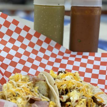 El Volcan Comda Mexicana - Breakfast tacos with homemade salsa!! Muy Caliente - Mexican Near Me - Allen, Texas El Volcan Comda Mexicana - Breakfast tacos with homemade salsa!! Muy Caliente - Mexican Near Me - Allen, Texas