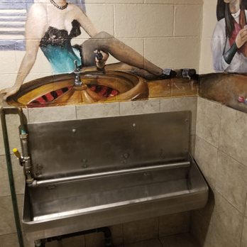 Horse Heaven Saloon - urinal - Gastropubs Near Me - Prosser, Washington