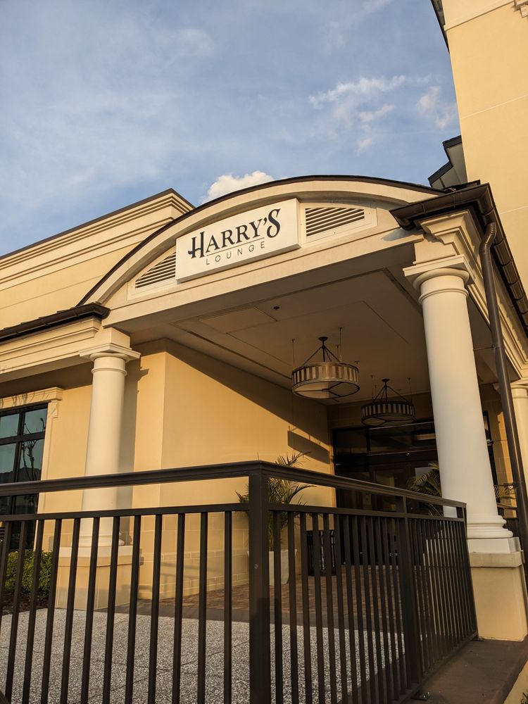 HARRYS ROOF TOP BAR 110 Ocean Way, Jekyll Island, Cocktail