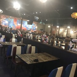 Craving Crab - Seating area
