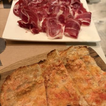 Bar Lobo - Iberico Ham and Tomato rubbed bread. - Bars Near Me - Barcelona, B