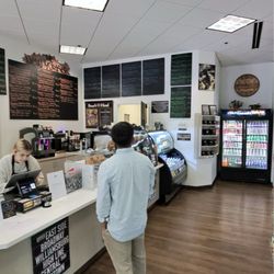 The New Yorker Deli - Interior