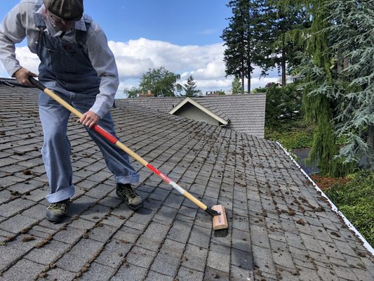 Spotless Sky Roof And Gutter Care