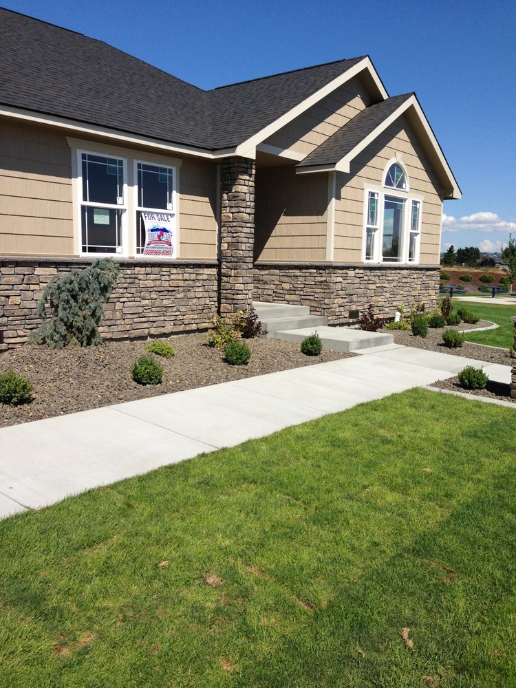 SUMMIT CREST CONSTRUCTION Updated August 2024 27 Photos 4702