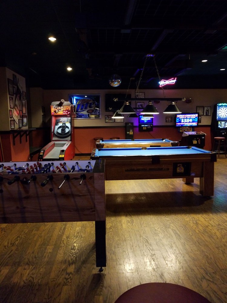 CHARACTERS SPORTS BAR Updated September 2024 10 Photos 1800 W