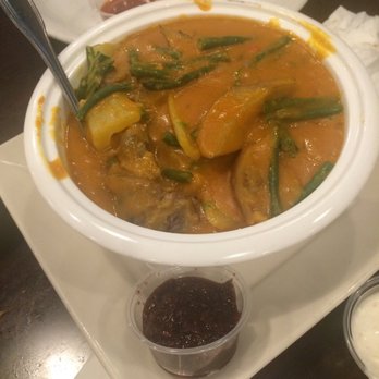 Gerry's Grill - Kare-kare! - Filipino Near Me - Artesia, California
