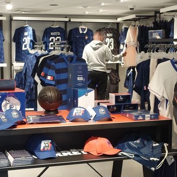 Boutique FFF - Sports Wear Near Me - Paris, 75 Boutique FFF - Sports Wear Near Me - Paris, 75