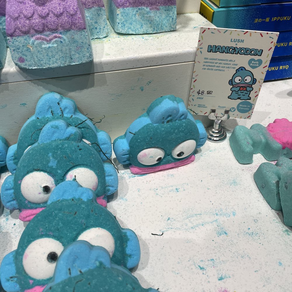 Lush - Hangyodon bath bomb - Cosmetics & Beauty Supply Near Me - Ontario, California