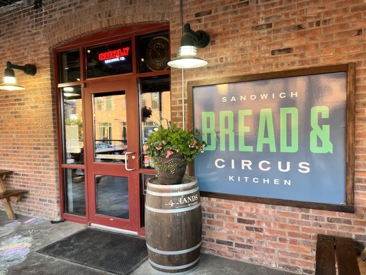 Bread & Circus Sandwich Kitchen by null
