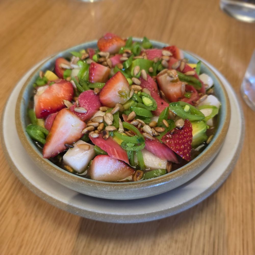 Strawberry rubarb waloo crudo Strawberry rubarb waloo crudo
