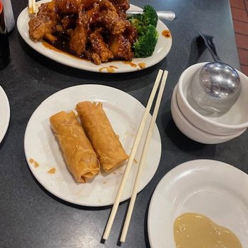 Big Wong - General chicken and egg rolls - Chinese Near Me - New York, New York Big Wong - General chicken and egg rolls - Chinese Near Me - New York, New York