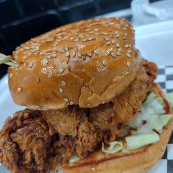 OMG! Burger - Spring - Chicken sandwich plain - Hot Dogs Near Me - Spring, Texas