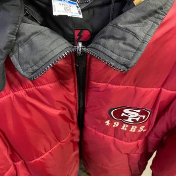 Eco Thrift - No you're eyes aren't playing tricks on ya... - Thrift Stores Near Me - Sacramento, California