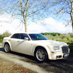 C&C Executive Travel - Cheysler 300 ( Baby Bentley )
