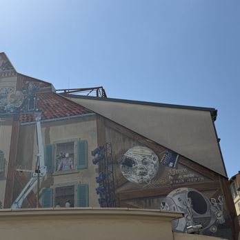 Cannes - Public Services & Government Near Me