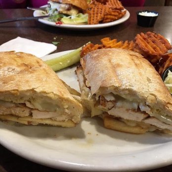 Diner 248 - Chicken, bacon, Brie and apple chiabatta numnumnumnum - Diners Near Me - Easton, Pennsylvania