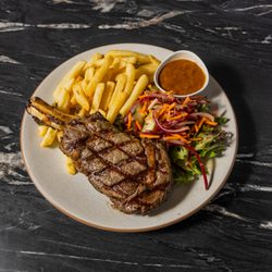 Hamilton Hotel - 400g Rib On The Bone