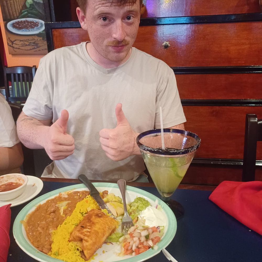 Los Tios Grill - Margaritas enchiladas - Salvadoran Near Me - Arlington, Virginia Los Tios Grill - Margaritas enchiladas - Salvadoran Near Me - Arlington, Virginia