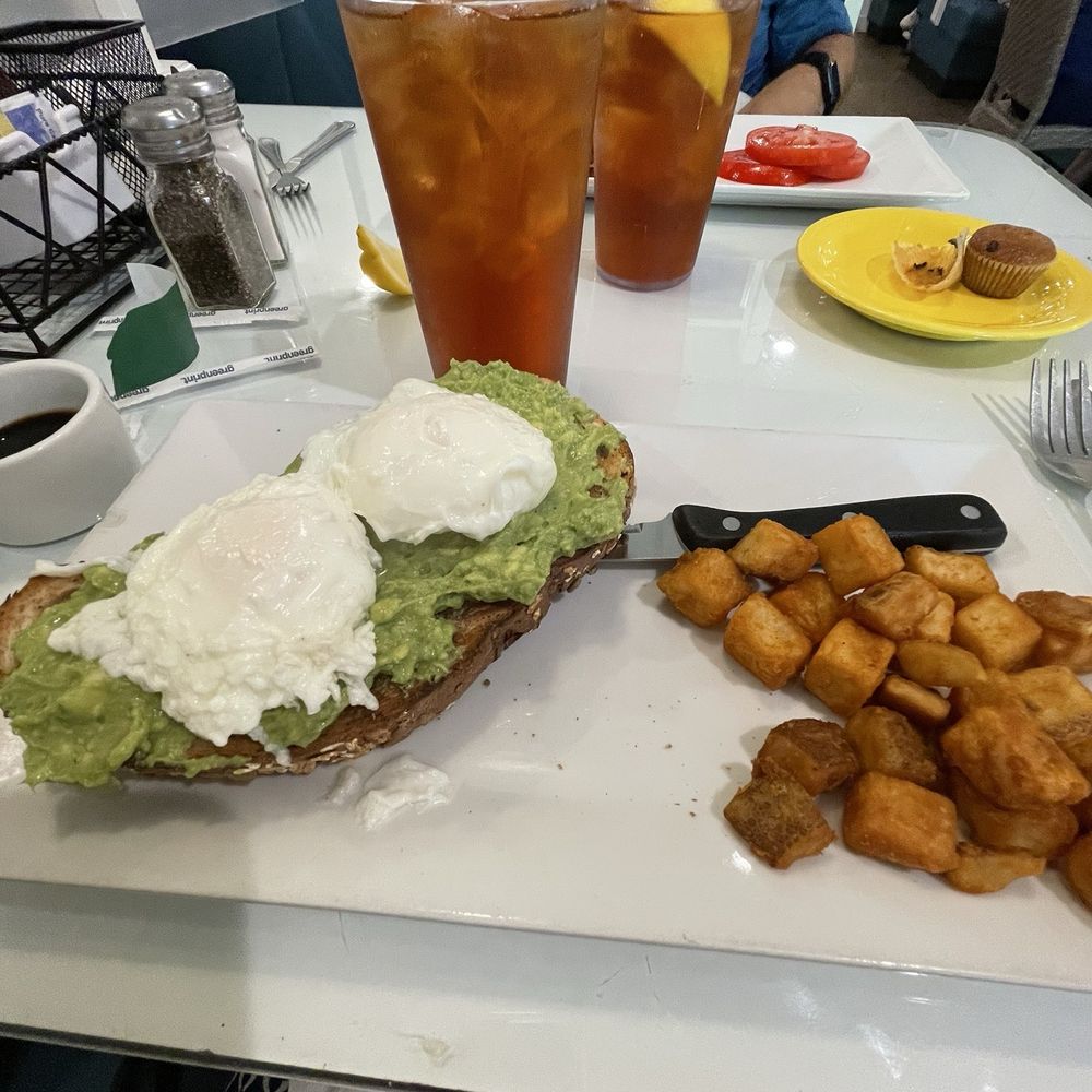 Lemon Tree - Avocado toast, poached and delish home fries - Breakfast & Brunch Near Me - Vero Beach, Florida