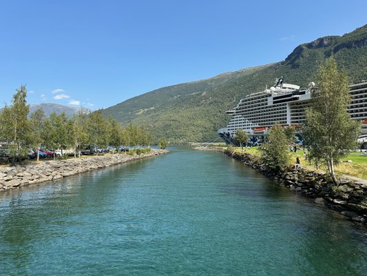 Flåmsbrygga Hotel by null