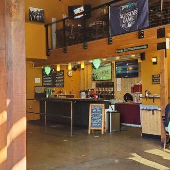 Snoqualmie Falls Brewery - Inside the brewery - Brewpubs Near Me - Snoqualmie, Washington Snoqualmie Falls Brewery - Inside the brewery - Brewpubs Near Me - Snoqualmie, Washington