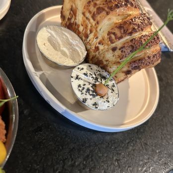 Wolf by Vanderpump at Caesars Republic Lake Tahoe - I forgot what this little bread was called, but it was delicious - American Near Me - Stateline, Nevada