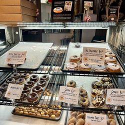 Lincoln City Donuts and Coffee