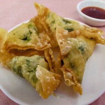 Empire Garden Restaurant - Shrimp & chive fried wontons - Dim Sum Near Me - Boston, Massachusetts