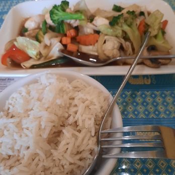 Naung Mai Thai Kitchen - Spicy basil with rice - Thai Near Me - Hilo, Hawaii Naung Mai Thai Kitchen - Spicy basil with rice - Thai Near Me - Hilo, Hawaii