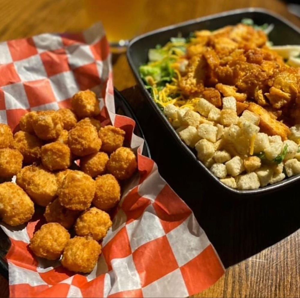 Social spots from StreetSide Grill & Bar