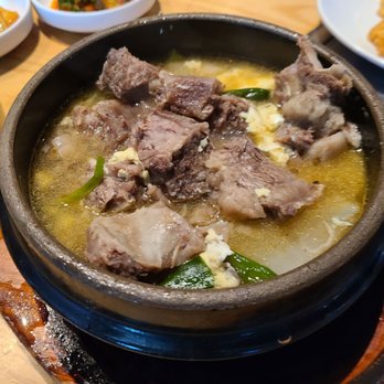 Choi's Garden - Kal bi soup - thumbs up! Great flavor and LOTS of meat! - Korean Near Me - Honolulu, Hawaii Choi's Garden - Kal bi soup - thumbs up! Great flavor and LOTS of meat! - Korean Near Me - Honolulu, Hawaii