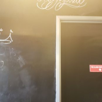 Pizzava - Chalk drawings on walls - Pizza Near Me - Reno, Nevada
