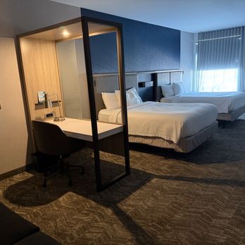 SpringHill Suites by Marriott Birmingham Gardendale - Sitting area and queen beds. - Hotels Near Me - Gardendale, Alabama SpringHill Suites by Marriott Birmingham Gardendale - Sitting area and queen beds. - Hotels Near Me - Gardendale, Alabama