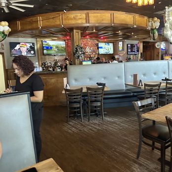 Mother's - Inside - American Near Me - Tampa, Florida Mother's - Inside - American Near Me - Tampa, Florida