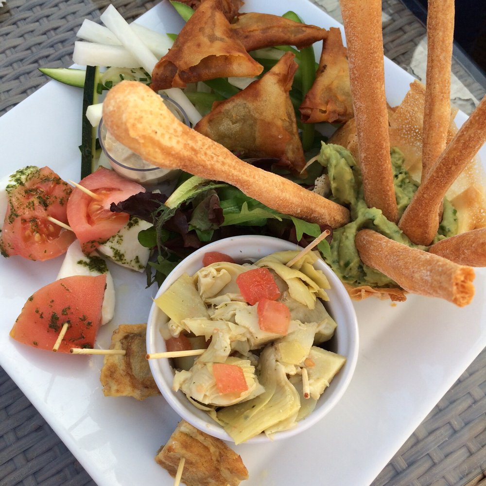 L'EssenCiel - Veggie tapas plate - French Near Me - Nice, 06 L'EssenCiel - Veggie tapas plate - French Near Me - Nice, 06