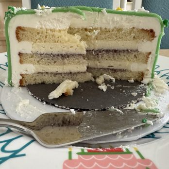 Sweet Lady Jane - Princess cake - Desserts Near Me - Beverly Hills, California