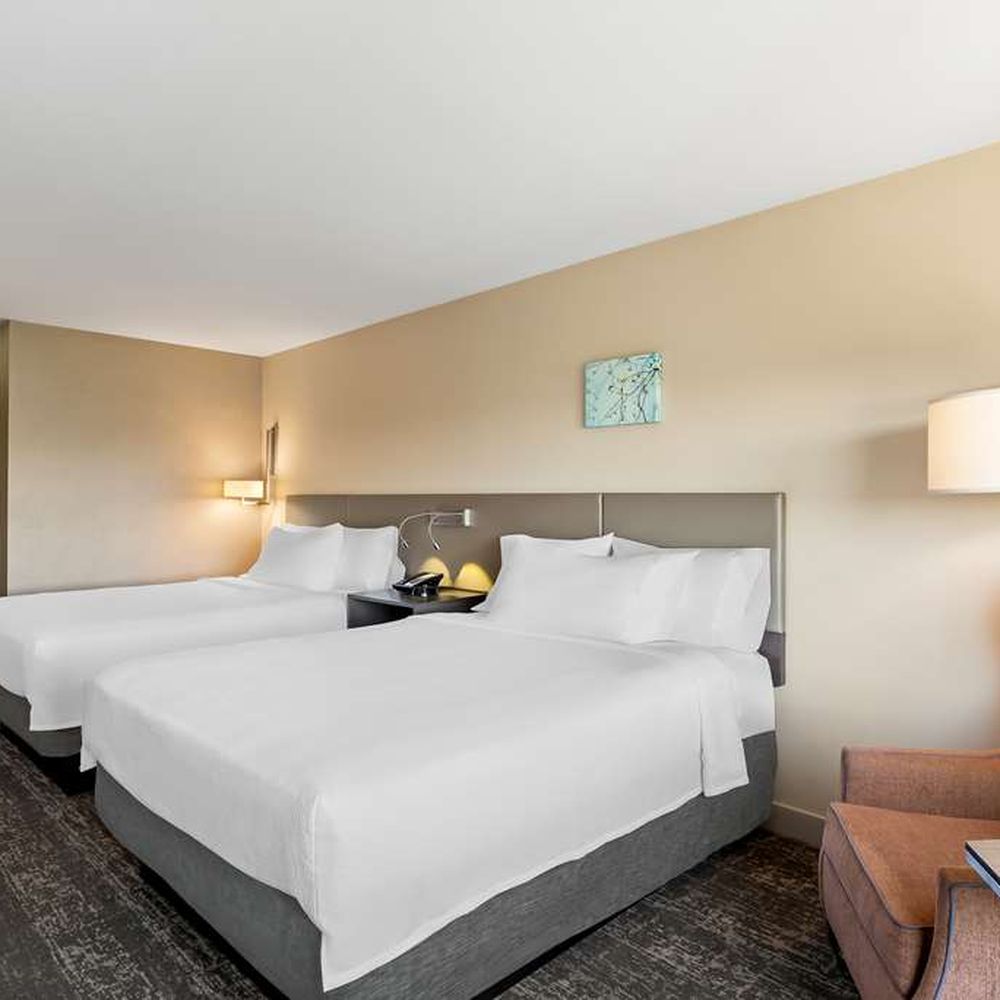 Hotels With Jacuzzi in Room Fairfield, CA - Last Updated January 2026 - Yelp