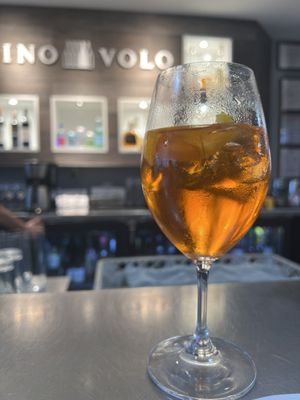 VINO VOLO by null