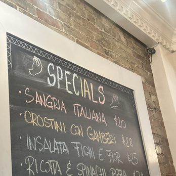 Pizza e Pazzi - Specials - Pizza Near Me - Toronto, Ontario
