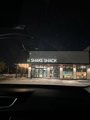 Shake Shack Katy Freeway by null