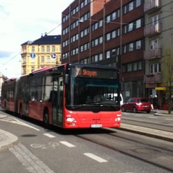 20-bussen - 20-bussen, mellom Majorstukrysset og Frogner stadion, retning Skøyen.