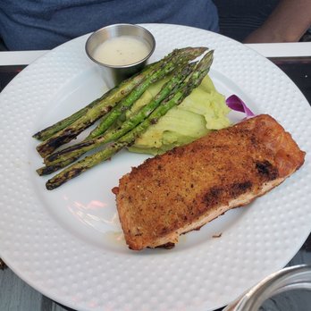 Blend Astoria - Salmon dinner - Latin American Near Me - Astoria, New York