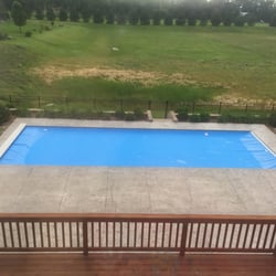 DesRochers Backyard Pools & Spas - Wilmington - The pool with the auto cover closed