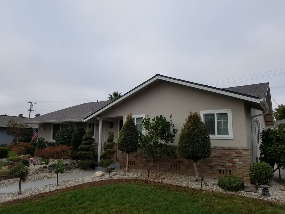 Slide of Wang's Roofing