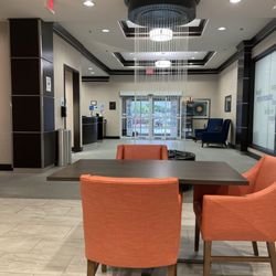 Holiday Inn Express & Suites Austin NW - Arboretum Area