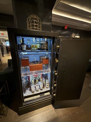 Quadrant Bar & Lounge by null