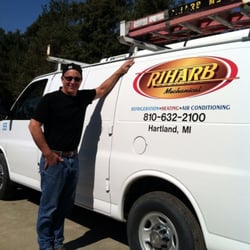 Riharb Mechanical - Meet Paul, business owner and manager with the new vans!