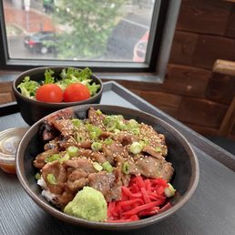 Butadon with side salad Butadon with side salad