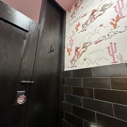 James Calley Brewing Co - Adorable wallpaper in ladies' restroom! And cute knobs!